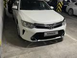 Toyota Camry 2017 года за 11 900 000 тг. в Алматы – фото 3