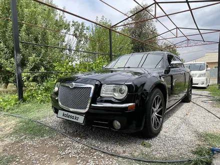 Chrysler 300C 2005 года за 6 000 000 тг. в Алматы – фото 5