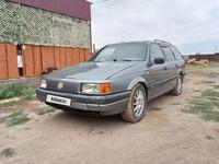 Volkswagen Passat 1993 годаfor1 150 000 тг. в Семей