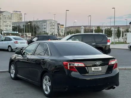 Toyota Camry 2014 года за 6 000 000 тг. в Атырау – фото 5