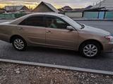 Toyota Camry 2003 года за 4 800 000 тг. в Сатпаев – фото 3