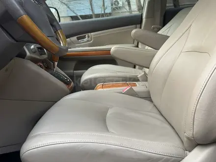 Lexus RX 330 2006 года за 7 800 000 тг. в Алматы – фото 38