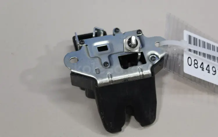 Замок багажника за 19 673 тг. в Алматы