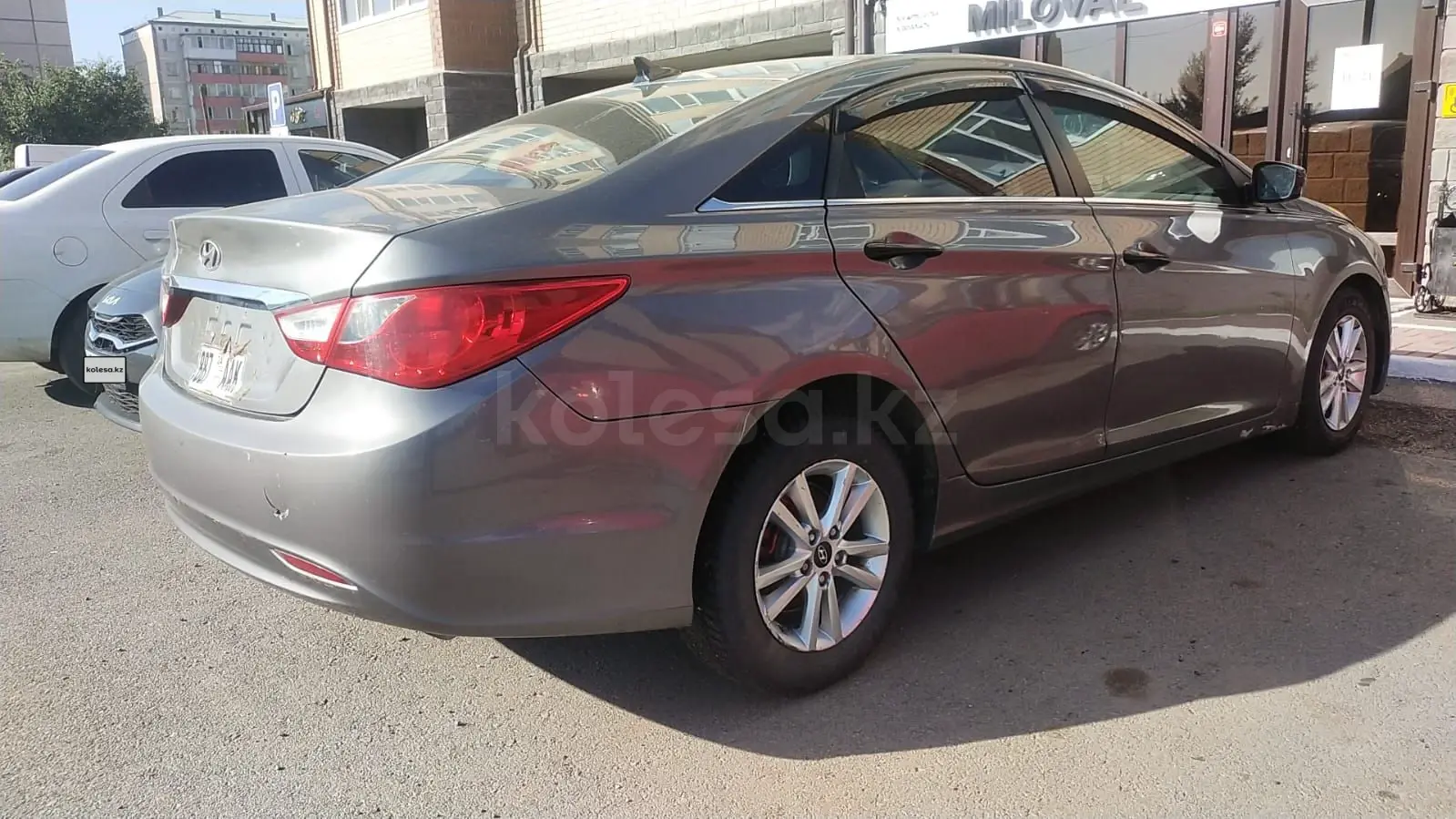 Hyundai Sonata, 2010