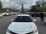 Toyota Camry 2021 года за 17 000 000 тг. в Алматы