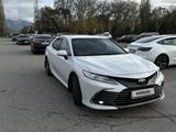 Toyota Camry 2021 года за 17 000 000 тг. в Алматы – фото 5