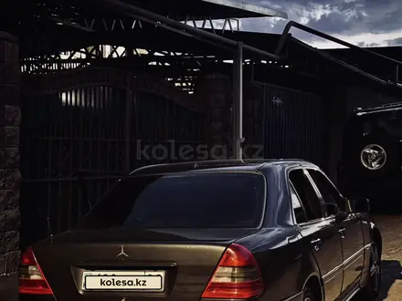 Mercedes-Benz C 280 1995 года за 1 800 000 тг. в Алматы – фото 3