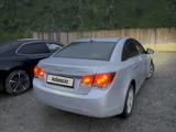 Chevrolet Cruze 2009 года за 2 800 000 тг. в Алматы – фото 3