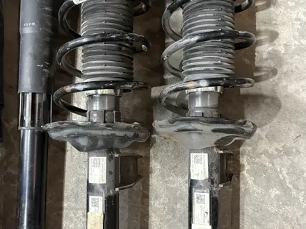 Комплект подвески, амортизаторов Vw Audi Skoda за 120 000 тг. в Алматы – фото 2