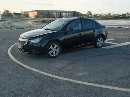 Chevrolet Cruze 2010 года за 1 900 000 тг. в Аральск – фото 4