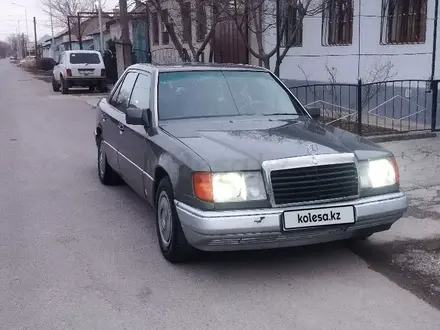 Mercedes-Benz E 220 1993 года за 1 850 000 тг. в Туркестан – фото 6