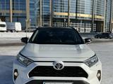 Toyota RAV4 2020 годаүшін15 200 000 тг. в Астана – фото 2