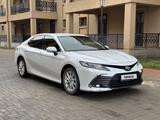 Toyota Camry 2023 года за 16 500 000 тг. в Туркестан – фото 3