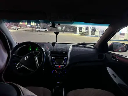 Hyundai Accent 2013 года за 3 000 000 тг. в Астана – фото 6