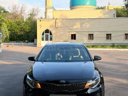 Kia K5 2017 года за 6 800 000 тг. в Алматы – фото 2