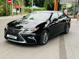 Lexus ES 350 2018 годаfor18 000 000 тг. в Алматы – фото 2