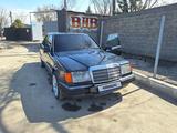Mercedes-Benz E 320 1993 года за 1 900 000 тг. в Алматы – фото 2