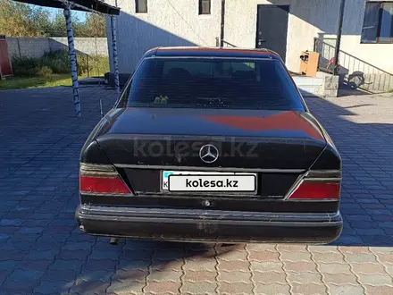 Mercedes-Benz E 260 1988 года за 1 000 000 тг. в Алматы – фото 11