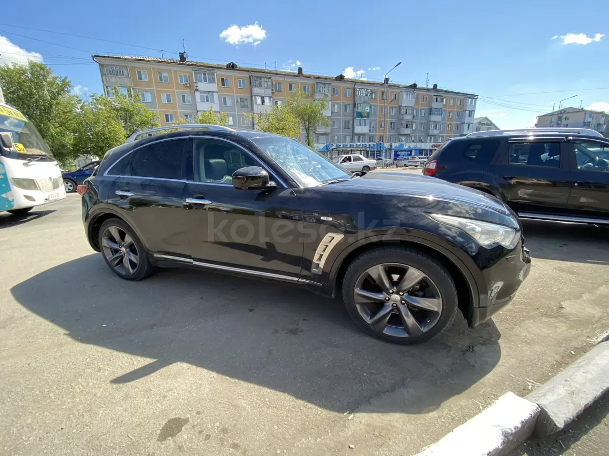 Infiniti FX35, 2008