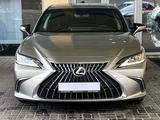 Lexus ES 250 Progressive 2022 года за 21 000 000 тг. в Алматы – фото 2