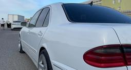 Mercedes-Benz E 320 2001 годаfor4 150 000 тг. в Жанаозен – фото 3