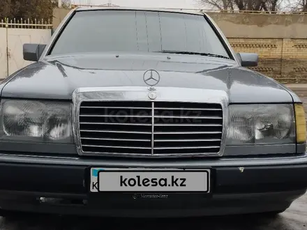 Mercedes-Benz E 300 1993 года за 1 300 000 тг. в Алматы – фото 2