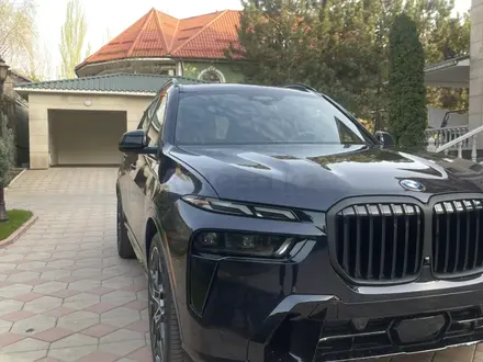 BMW X7 2022 года за 67 000 000 тг. в Алматы – фото 2