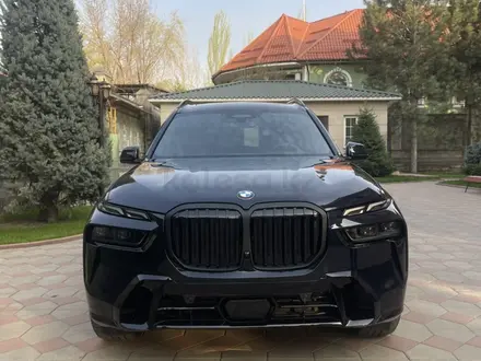 BMW X7 2022 года за 67 000 000 тг. в Алматы