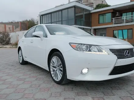 Lexus ES 300h 2014 года за 9 300 000 тг. в Жанаозен – фото 3