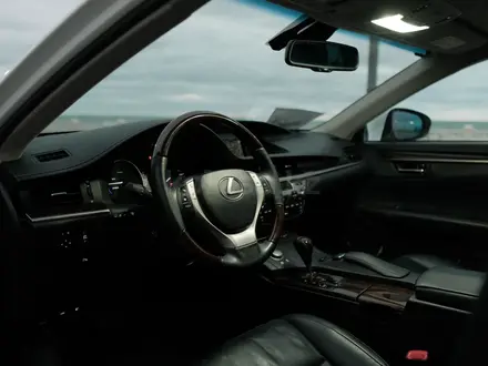 Lexus ES 300h 2014 года за 9 300 000 тг. в Жанаозен – фото 10
