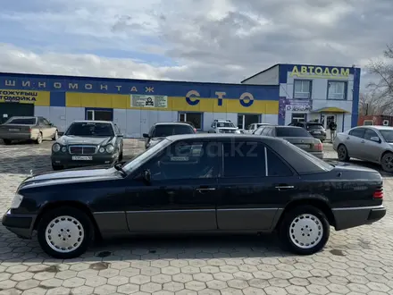 Mercedes-Benz E 300 1992 года за 3 300 000 тг. в Лисаковск – фото 3