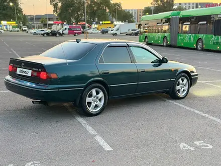 Toyota Camry 1998 года за 3 900 000 тг. в Алматы – фото 3