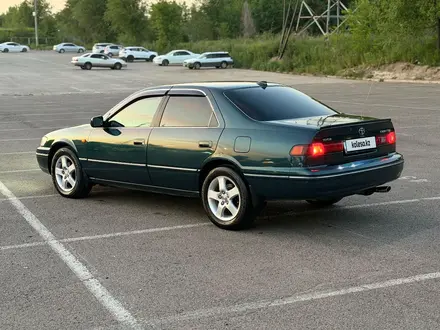 Toyota Camry 1998 года за 3 900 000 тг. в Алматы – фото 4