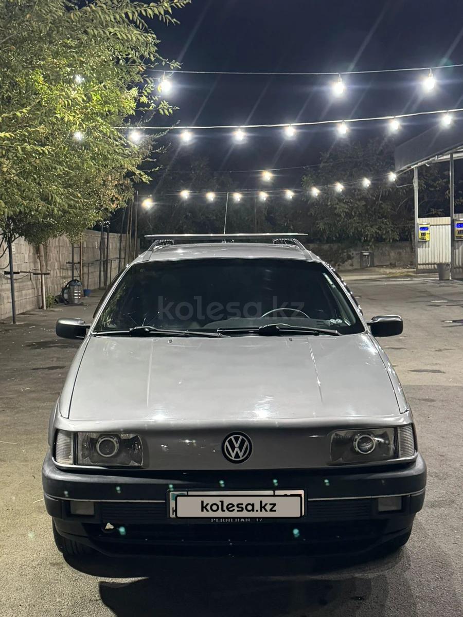 Volkswagen Passat 1992 г.