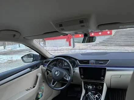 Skoda Superb 2019 года за 13 000 000 тг. в Алматы – фото 9