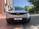 Mazda MX30 2020 года за 23 650 000 тг. в Уральск – фото 3