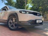 Mazda MX30 2020 года за 23 650 000 тг. в Уральск – фото 4