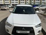 Mitsubishi Outlander 2012 года за 7 150 000 тг. в Астана – фото 2