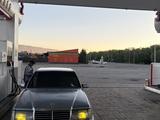 Mercedes-Benz E 320 1992 года за 1 300 000 тг. в Сарканд – фото 3