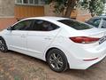 Hyundai Elantra 2017 года за 8 200 000 тг. в Уральск – фото 2