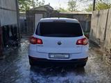 Volkswagen Tiguan 2011 года за 4 500 000 тг. в Шымкент – фото 2