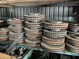 Суппорт диск тормозной передний задний за 1 500 тг. в Караганда
