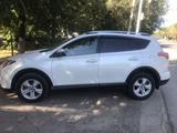 Toyota RAV4 2019 года за 12 200 000 тг. в Уральск – фото 2