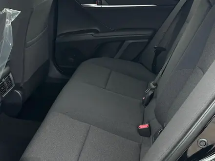 Toyota Camry Elegance 2026 года за 16 690 000 тг. в Актобе – фото 13