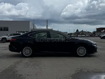 Toyota Camry Elegance 2026 года за 16 690 000 тг. в Актобе – фото 3