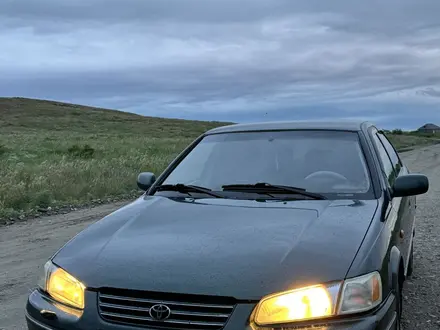 Toyota Camry 1999 года за 3 000 000 тг. в Усть-Каменогорск – фото 5