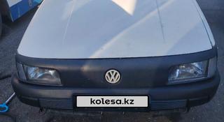 Volkswagen Passat 1990 года за 500 000 тг. в Караганда