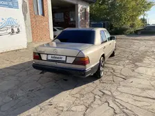 Mercedes-Benz E 260