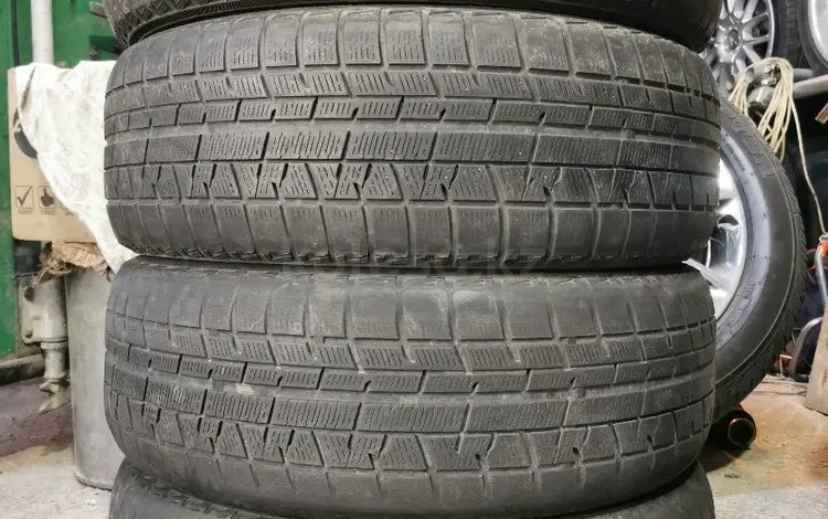 Резина 215/60 r16 Yokohamafor32 000 тг. в Алматы