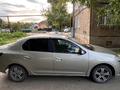 Renault Logan 2015 года за 2 100 000 тг. в Уральск – фото 3